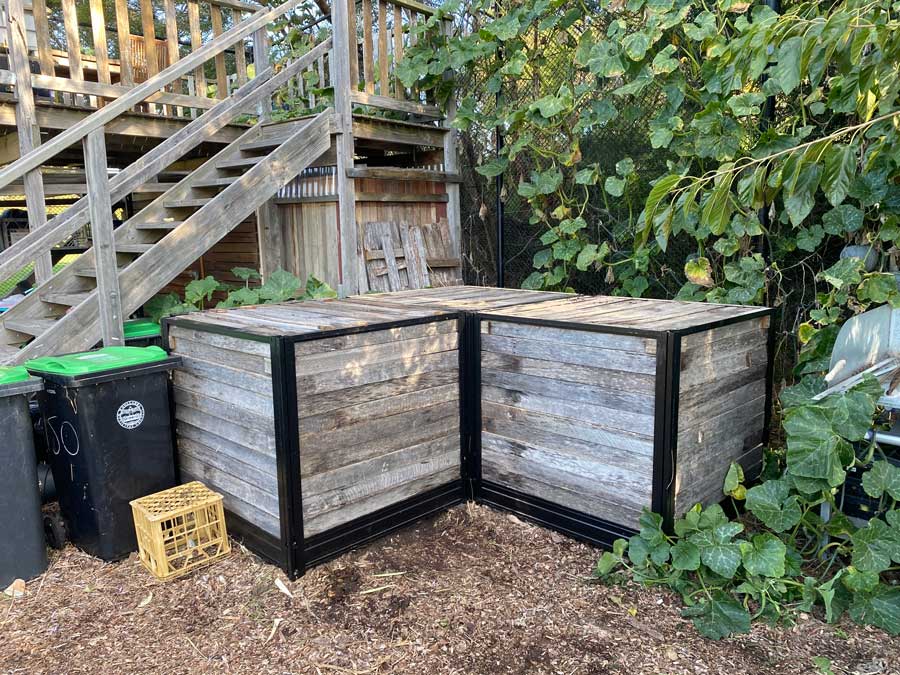  Outdoor Composting Bins - Red / Outdoor Composting